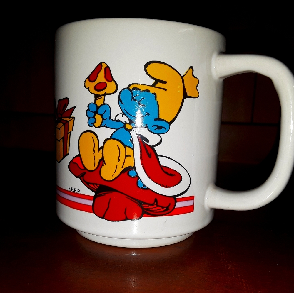 1981 Smurf Happy Birthday coffee mug